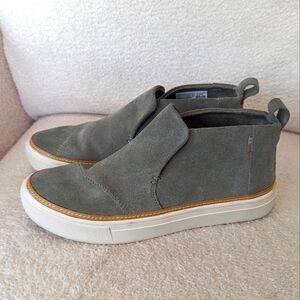 TOMS WOMENS PAXTON SHOES vetiver gray suede slip ons